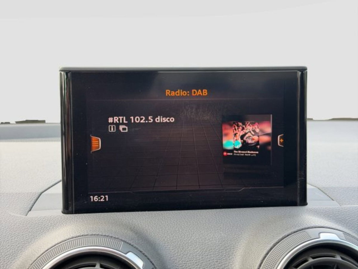 Audi Q2 Q2 30 TDI (17)