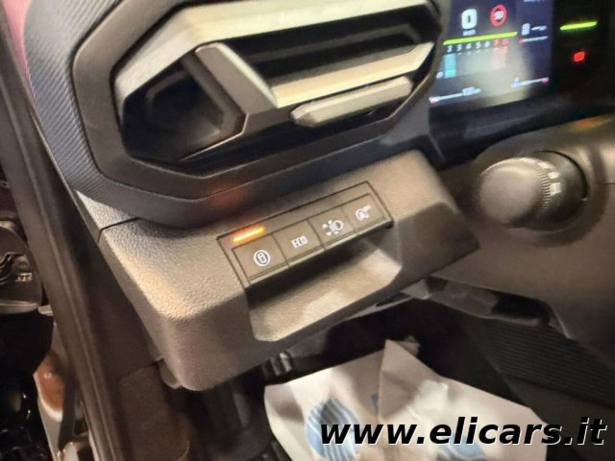 Dacia Duster 1.0 Eco-G Expression 100cv (18)