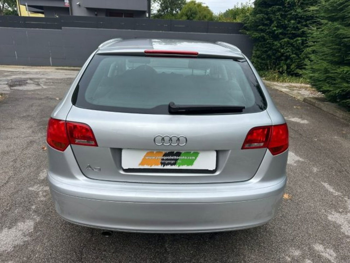 Audi A3 Sportback 1.6 16V FSI Attraction (13)