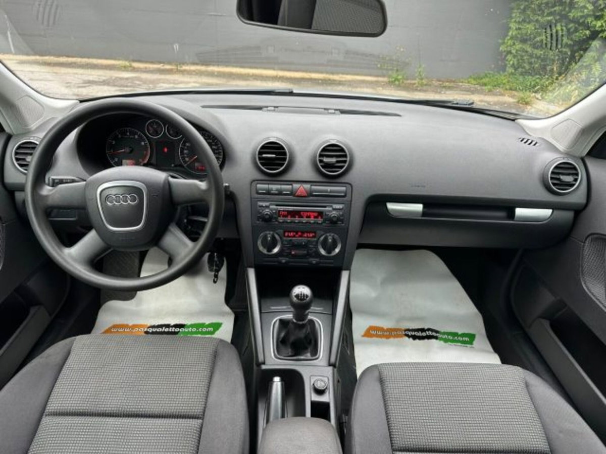 Audi A3 Sportback 1.6 16V FSI Attraction (19)