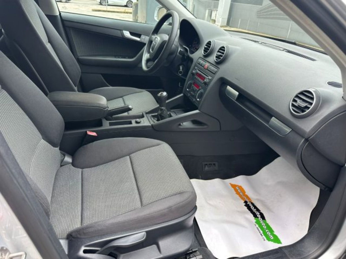 Audi A3 Sportback 1.6 16V FSI Attraction (20)