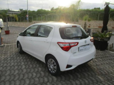 Toyota Yaris 1.0 72 CV 5 porte Cool (5)