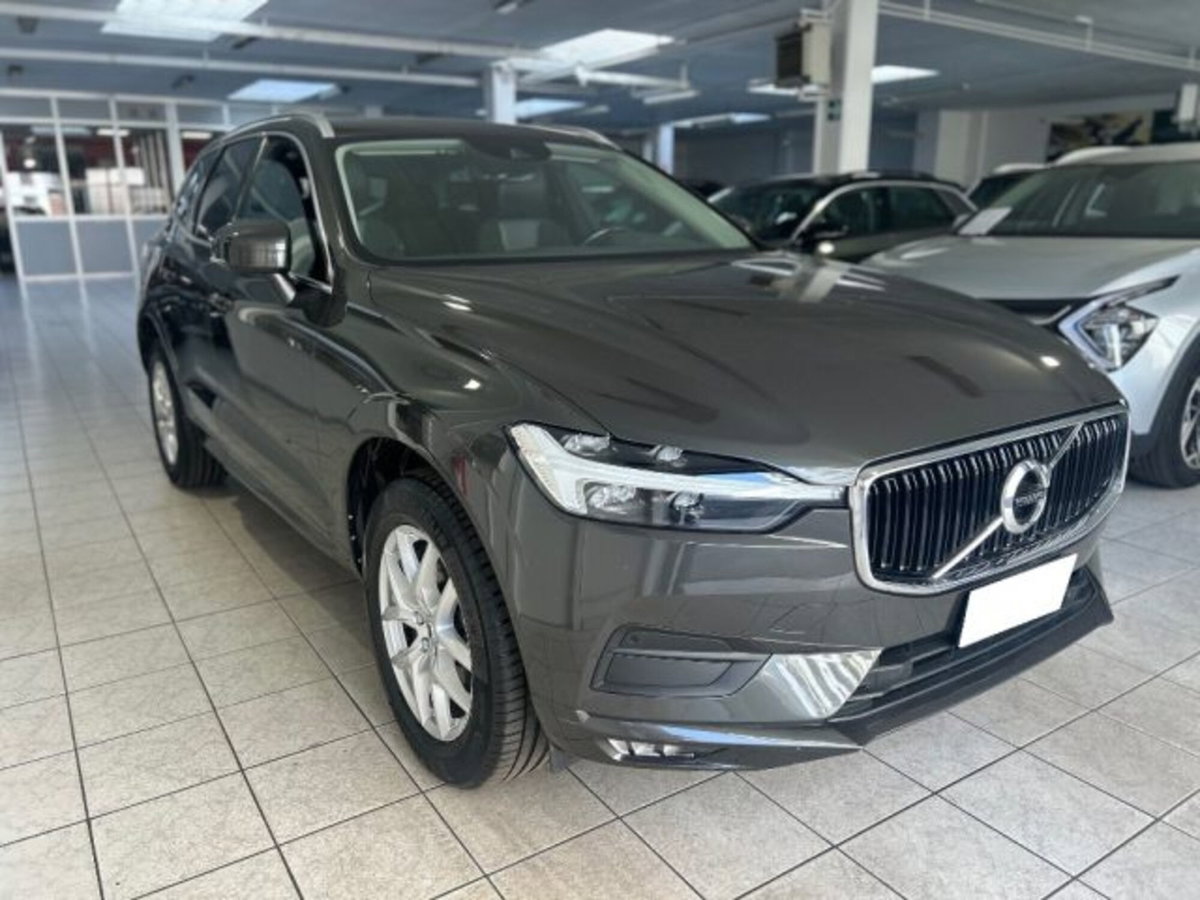 Volvo XC60 B4 (d) AWD Geartronic Momentum Pro (2)