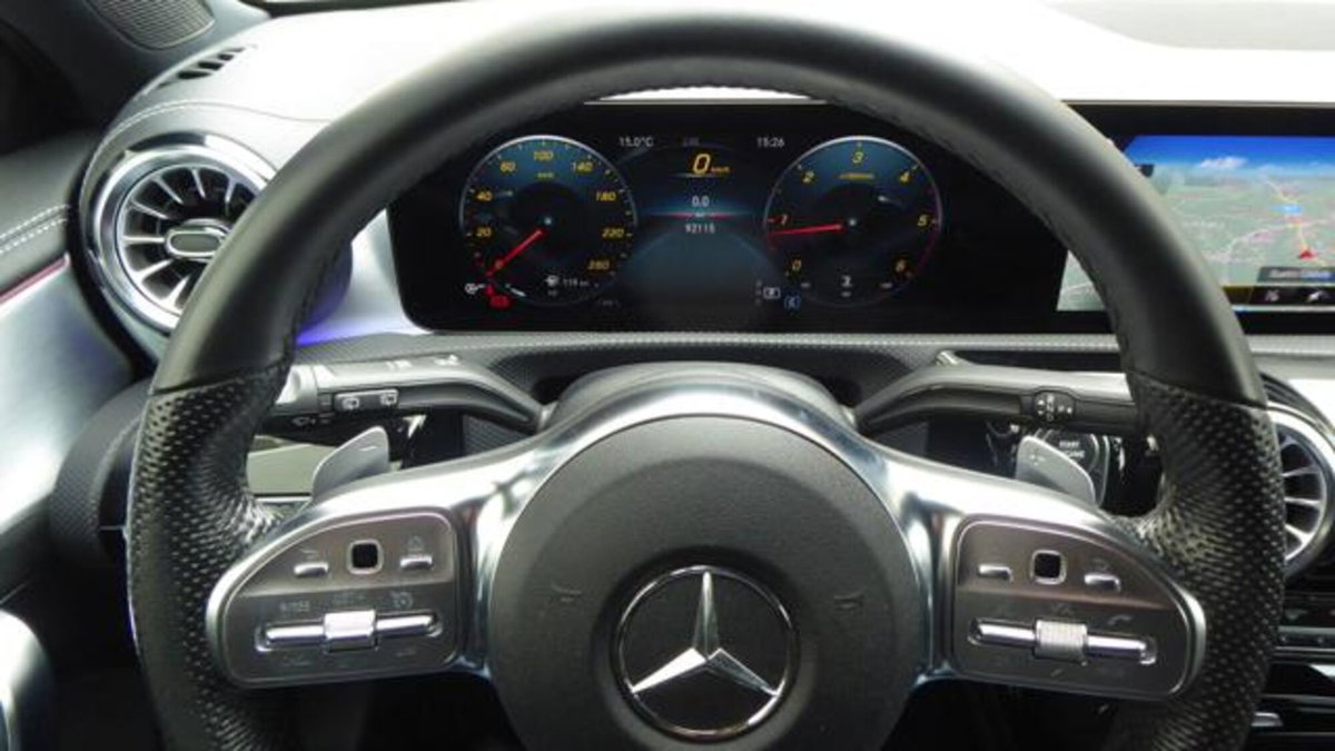 Mercedes-Benz Classe A Sedan 180 d AMG Line Premium Plus auto (10)