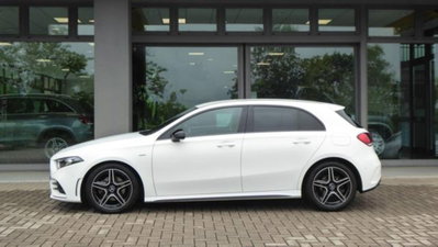 Mercedes-Benz Classe A Sedan 180 d AMG Line Premium Plus auto (2)