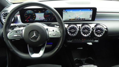Mercedes-Benz Classe A Sedan 180 d AMG Line Premium Plus auto (20)