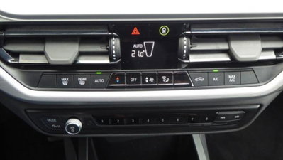 BMW Serie 1 116d 2.0 116CV cat 5 porte Attiva DPF (13)