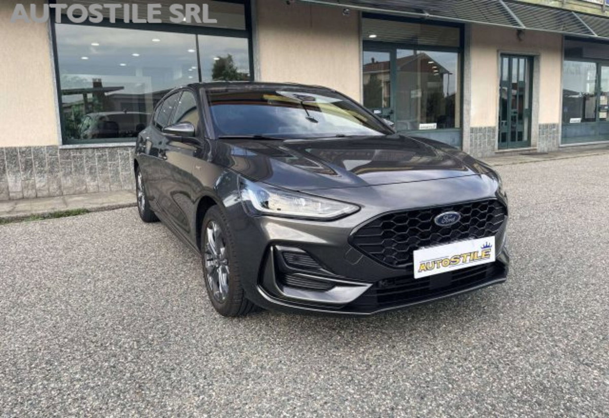 Ford Focus Station Wagon 1.0 EcoBoost Hybrid 125 CV SW ST-Line (2)