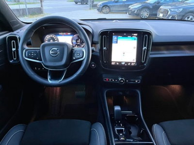 Volvo XC40 T5 Recharge Plug-in Hybrid automatico Plus Dark (7)