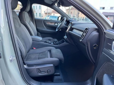 Volvo XC40 T5 Recharge Plug-in Hybrid automatico Plus Dark (8)