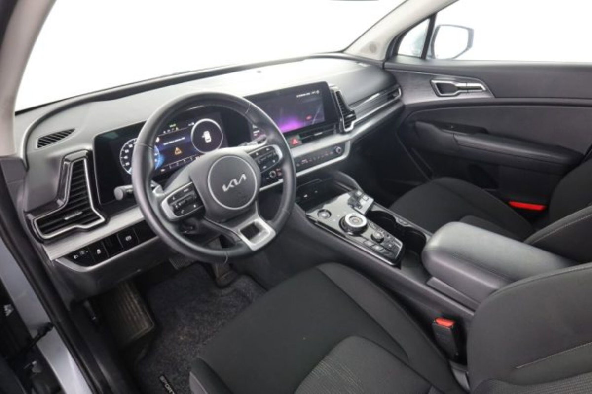 Kia Sportage 1.6 crdi mhev Style dct (2)