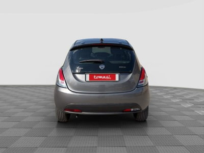 Lancia Ypsilon 1.0 FireFly 5 porte S&S Hybrid Silver Plus (4)