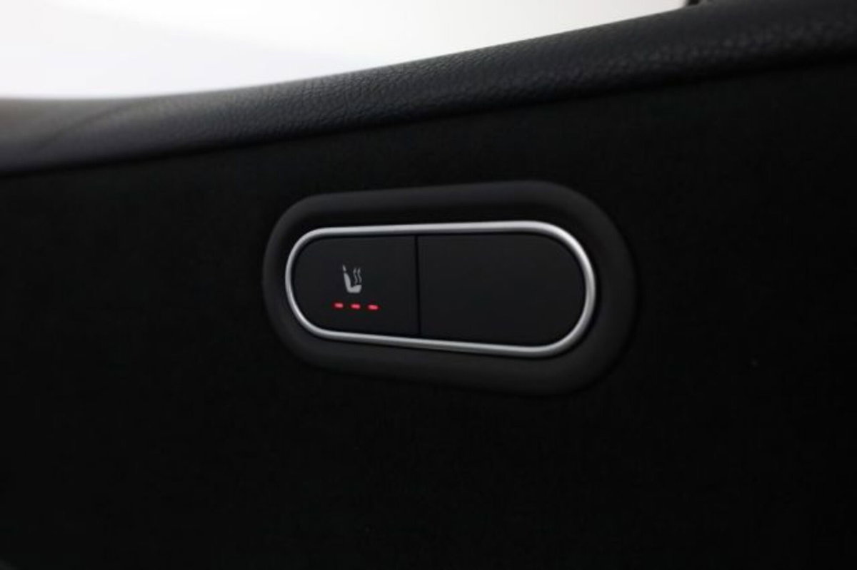 Mercedes-Benz Classe A 220 Automatic 4Matic Premium (15)