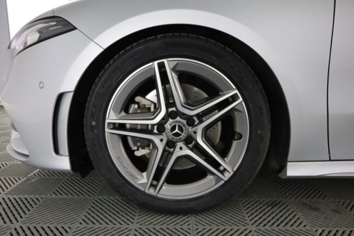 Mercedes-Benz Classe A 220 Automatic 4Matic Premium (8)