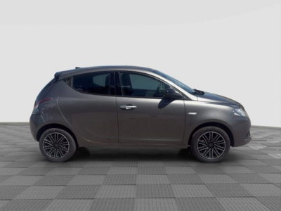 Lancia Ypsilon 1.0 FireFly 5 porte S&S Hybrid Silver Plus (6)