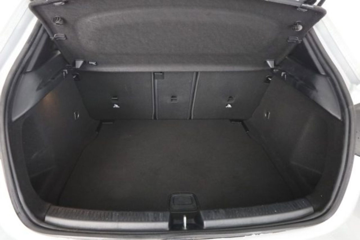 Mercedes-Benz Classe A 180 Automatic Executive (6)