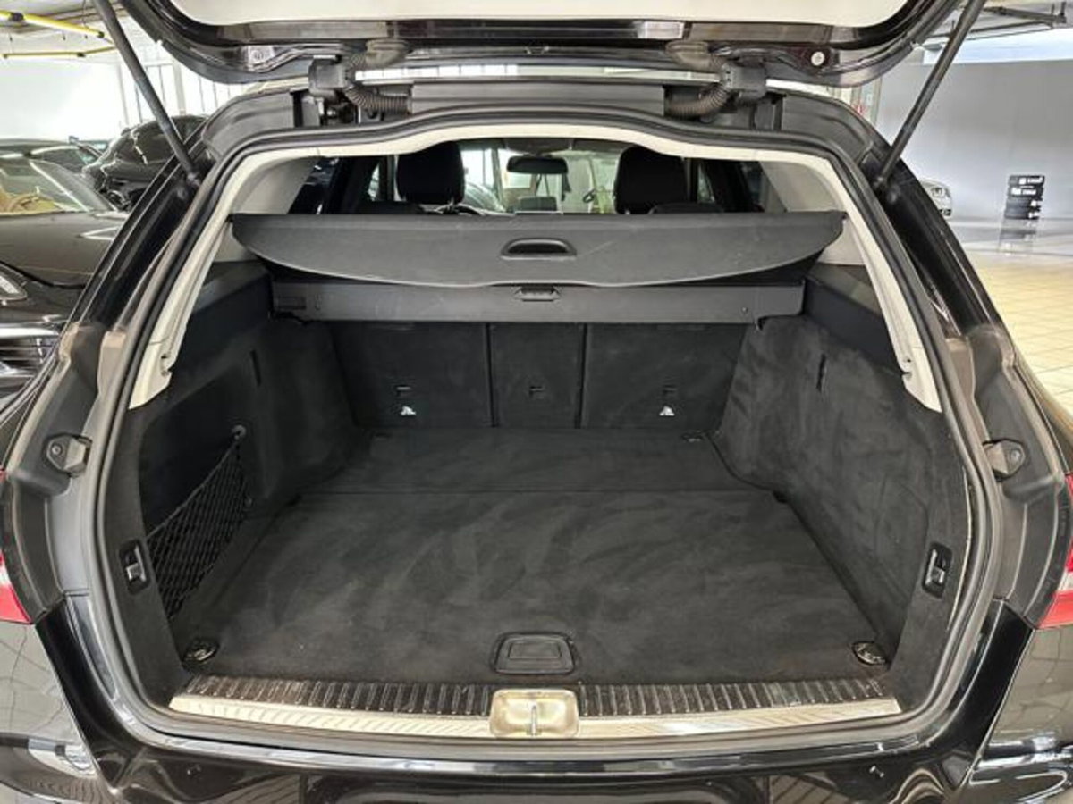 Mercedes-Benz Classe C Station Wagon 180 BlueEFFICIENCY Avantgarde (15)