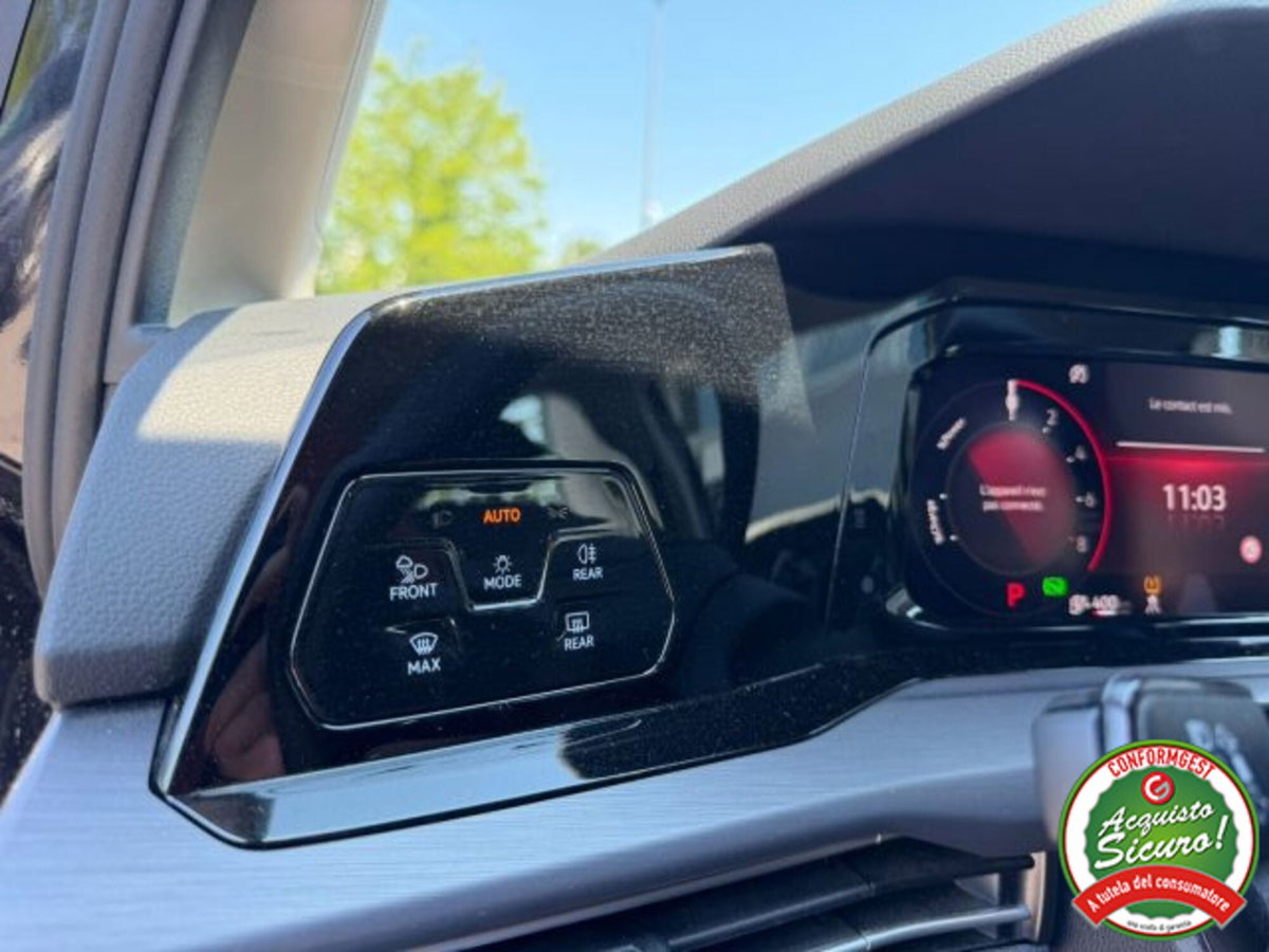Volkswagen Golf 1.4 TSI eHYBRID 204 CV DSG Style (9)