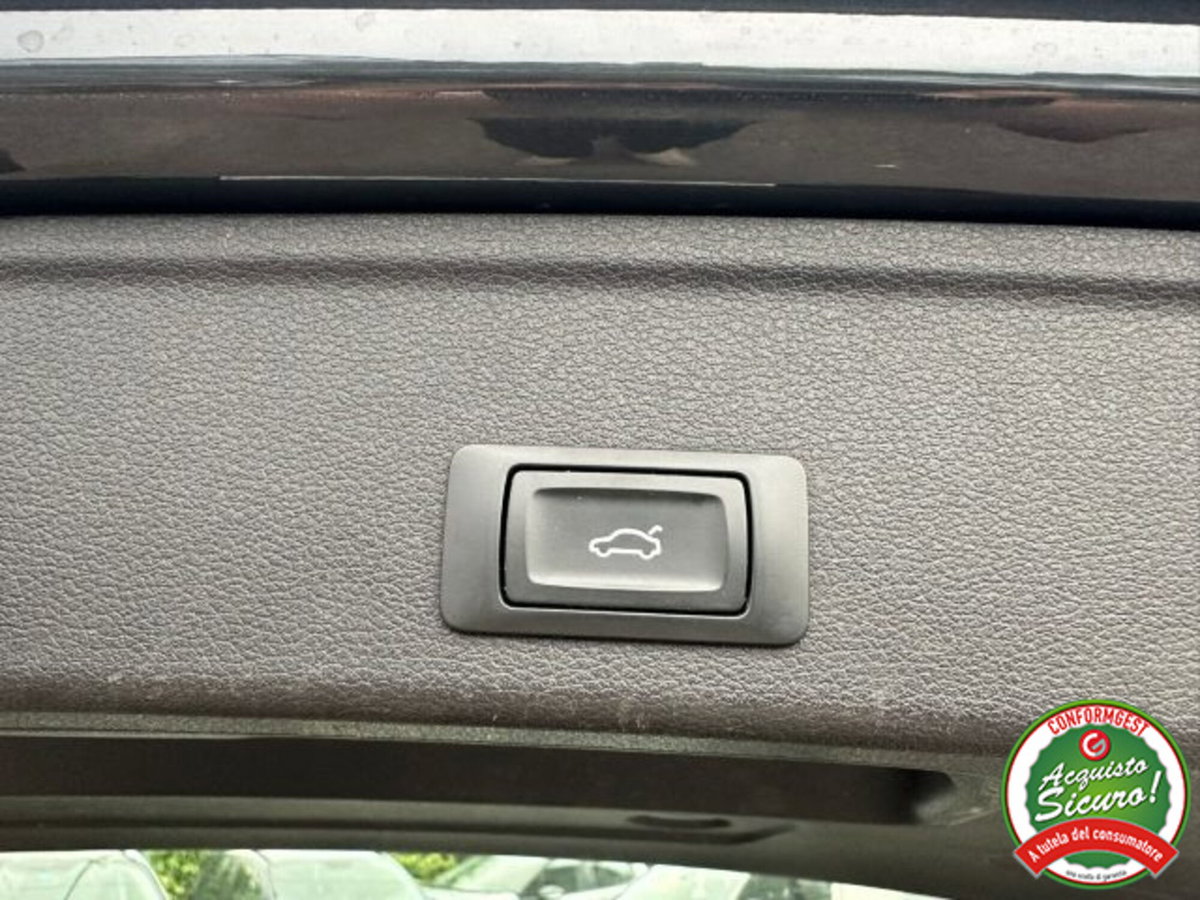 Audi A4 Avant 40 g-tron S tronic Business Sport (11)