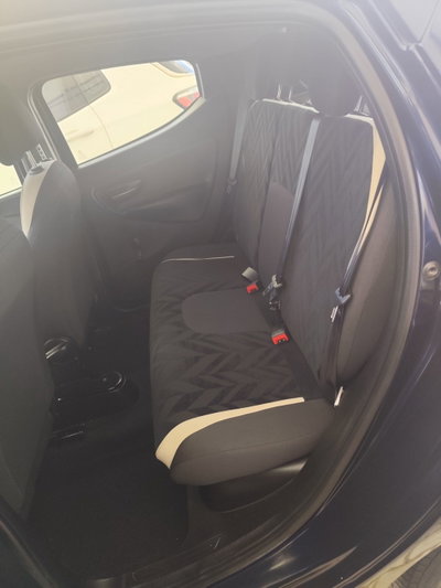 Lancia Ypsilon 1.2 69 CV 5 porte Silver (13)