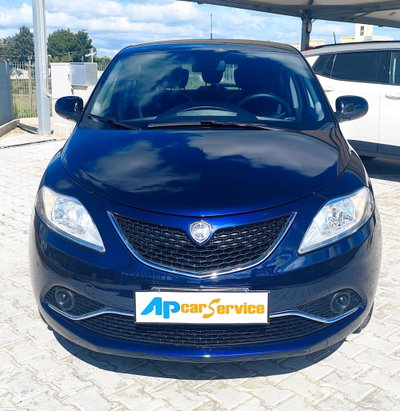 Lancia Ypsilon 1.2 69 CV 5 porte Silver (6)