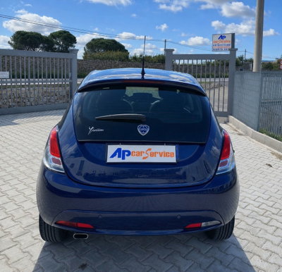 Lancia Ypsilon 1.2 69 CV 5 porte Silver (7)