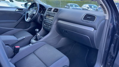 Volkswagen Golf 1.6 TDI DPF 5p. Highline (5)