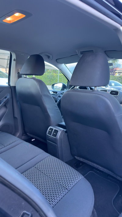 Volkswagen Golf 1.6 TDI DPF 5p. Highline (7)