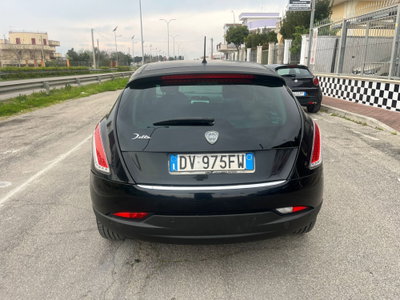 Lancia Delta 1.6 MJT DPF Oro (6)