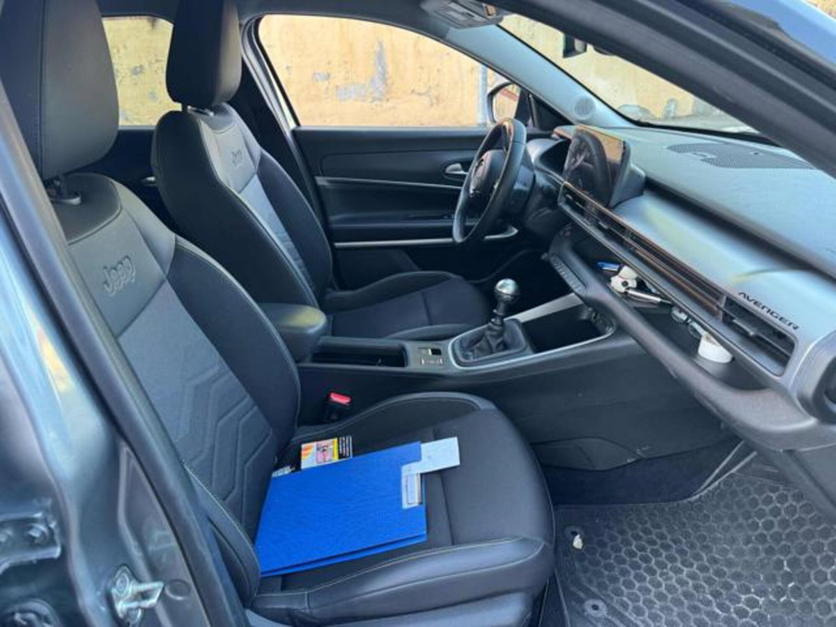 Jeep Avenger 1.2 turbo Summit fwd 100cv