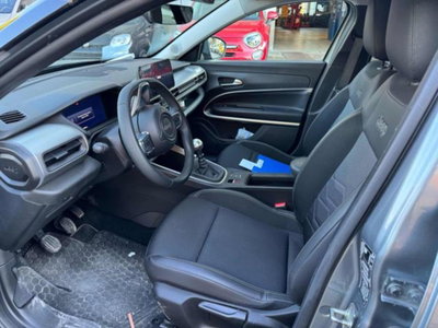 Jeep Avenger 1.2 turbo Summit fwd 100cv (3)