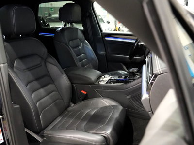Volkswagen Touareg 3.0 V6 tdi scr R-Line Final Edition 231cv auto (11)