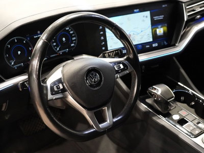 Volkswagen Touareg 3.0 V6 tdi scr R-Line Final Edition 231cv auto (7)