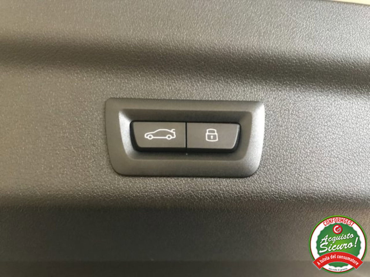 BMW X1 sDrive 18d Msport (9)