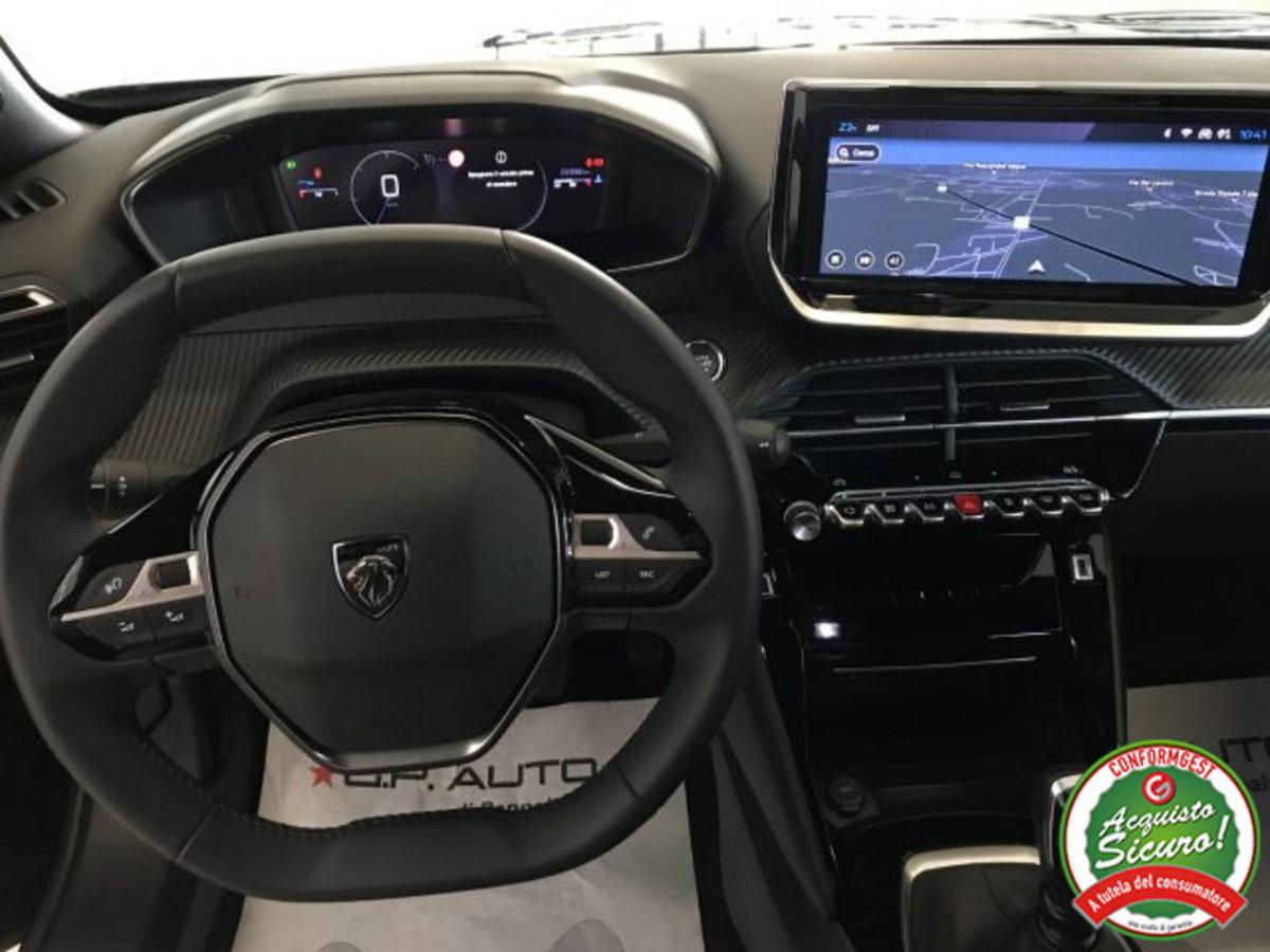 Peugeot 2008 PureTech 100 S&S Allure (10)