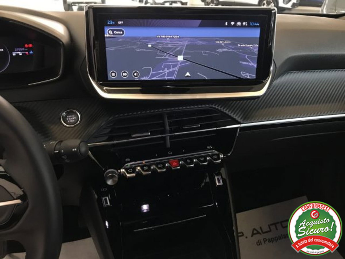 Peugeot 2008 PureTech 100 S&S Allure (16)