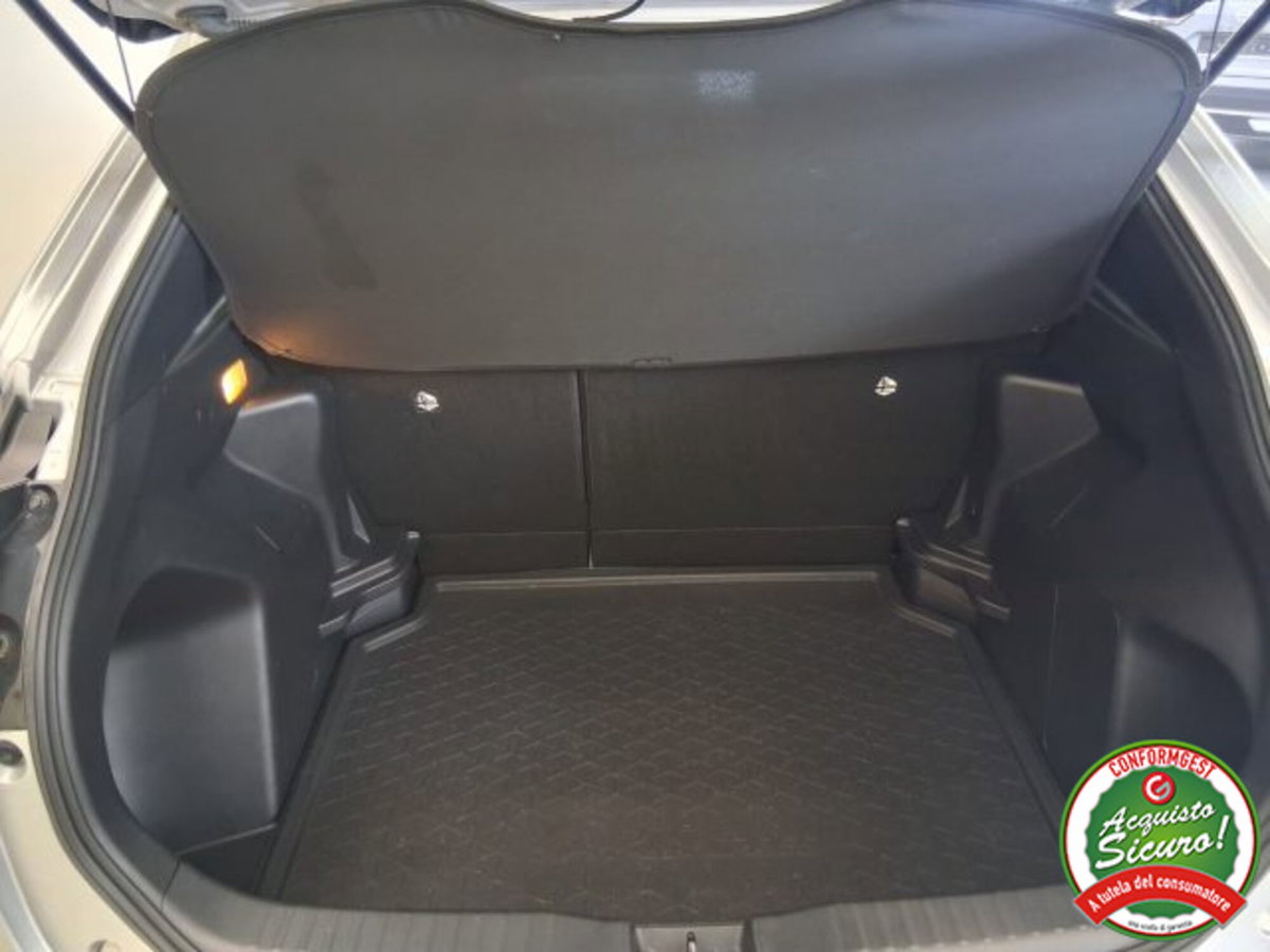 Toyota Yaris Cross 1.5 Hybrid 5p. E-CVT Trend (8)