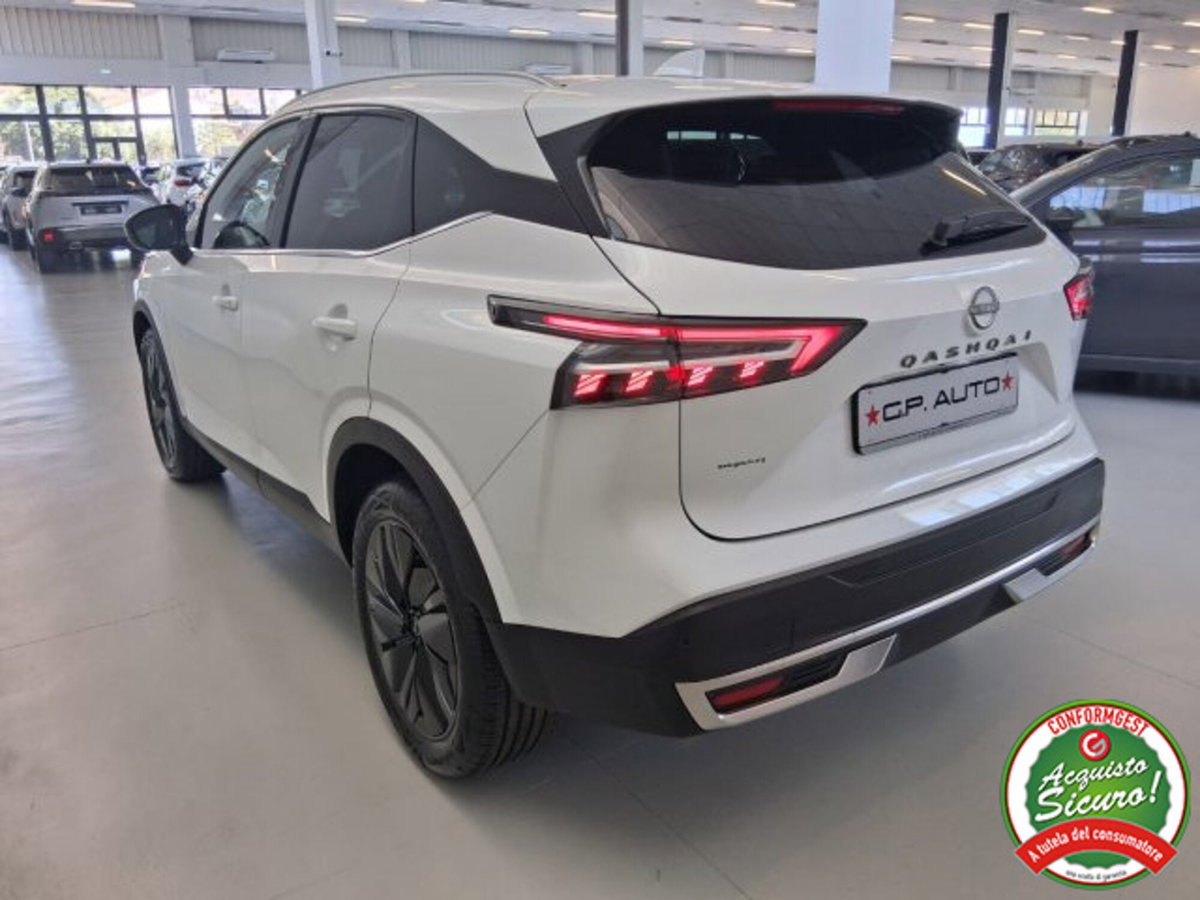 Nissan Qashqai 1.3 mhev Tekna 4wd 158cv xtronic (6)
