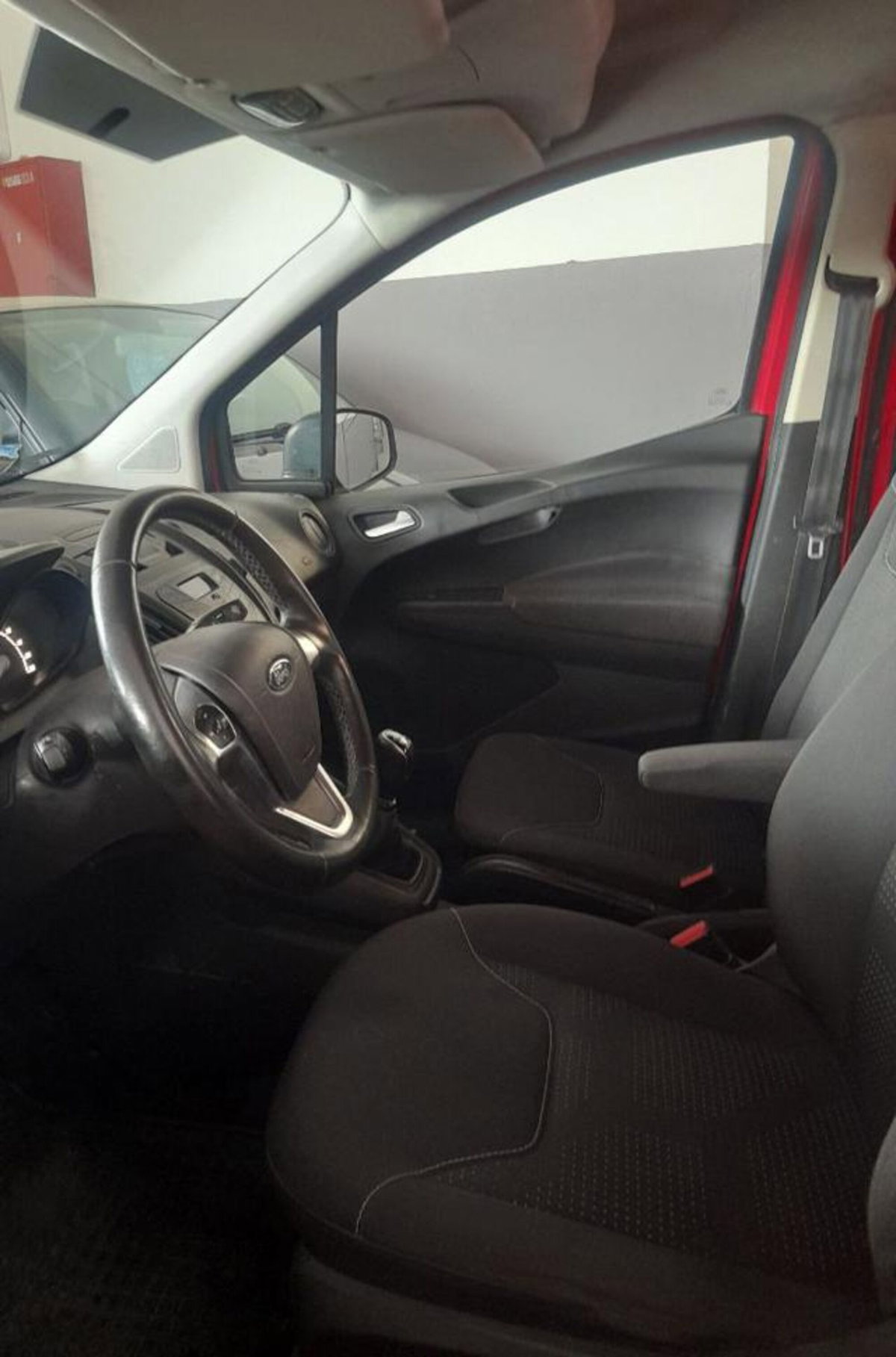 Ford Transit Courier 1.5 TDCi 100CV  Trend (10)