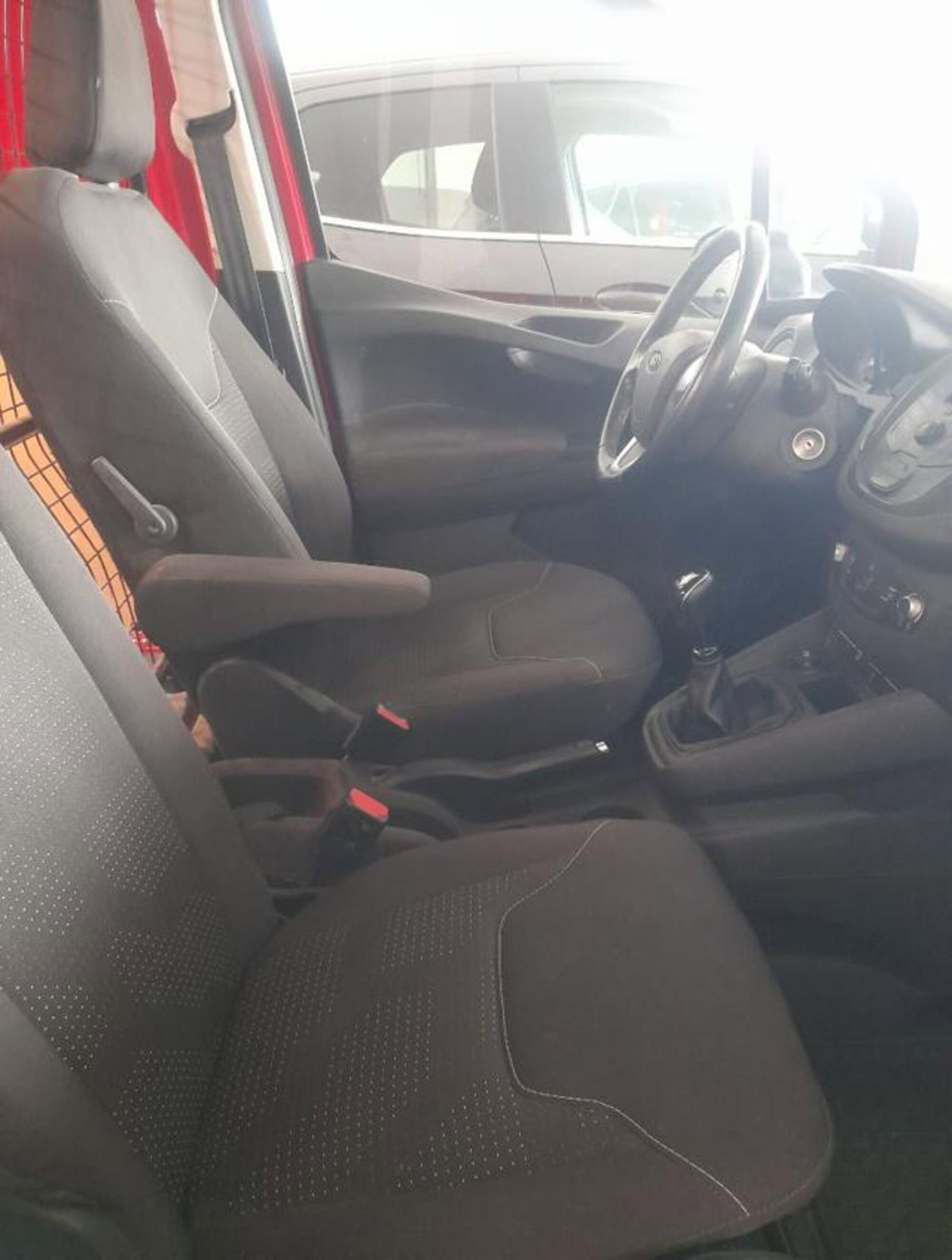 Ford Transit Courier 1.5 TDCi 100CV  Trend (11)