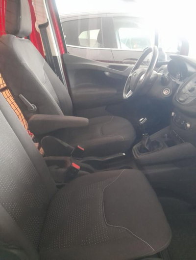 Ford Transit Courier 1.5 TDCi 100CV  Trend (11)