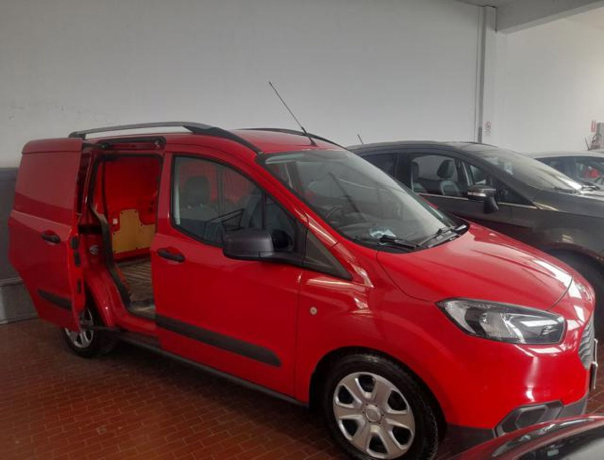 Ford Transit Courier 1.5 TDCi 100CV  Trend (2)