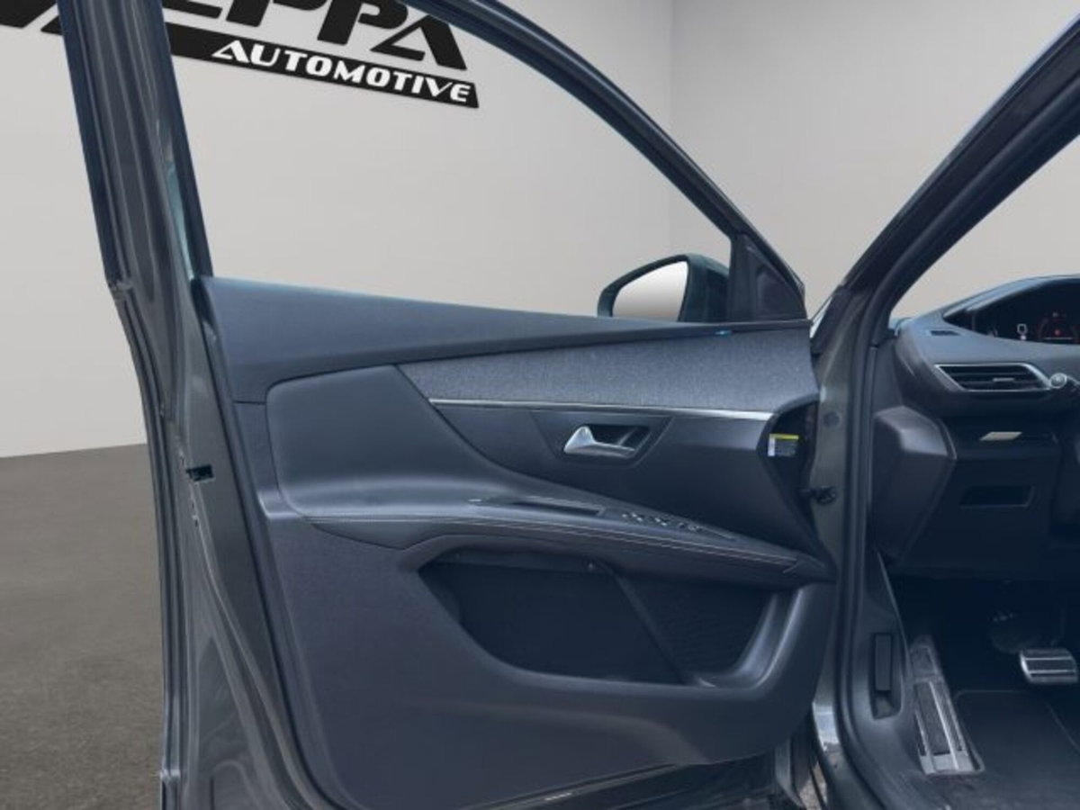 Peugeot 3008 BlueHDi 130 S&S Allure (11)