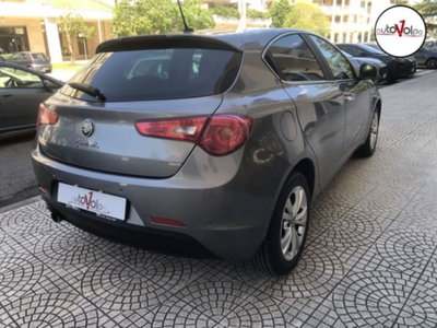 Alfa Romeo Giulietta 1.6 JTDm-2 Distinctive (3)