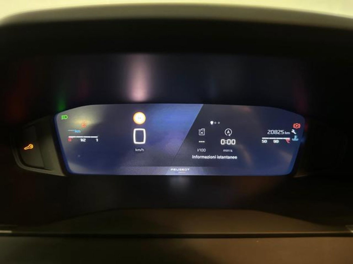 Peugeot 208 1.2 puretech Active s&s 100cv (11)