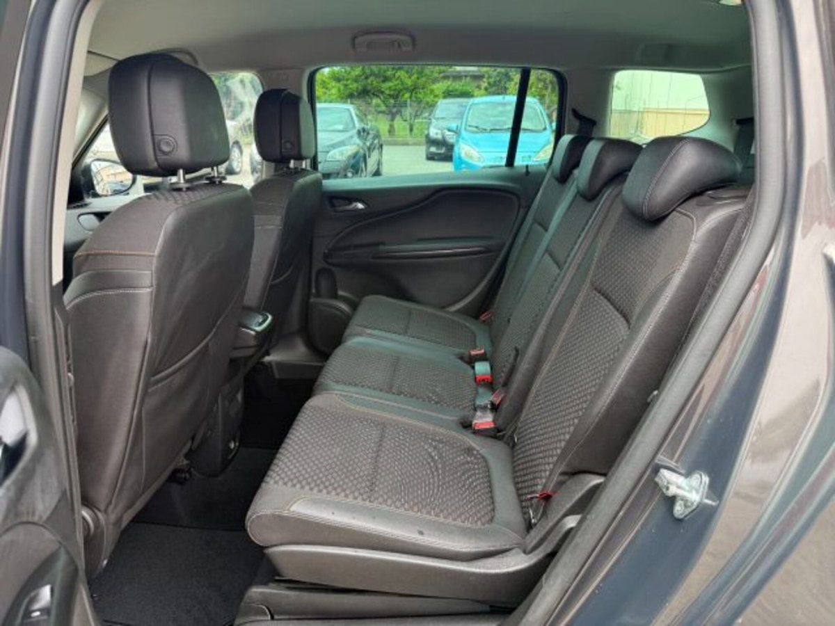 Opel Zafira Tourer 1.6 CDTi 136CV Start&Stop Cosmo (14)