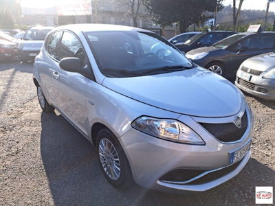 Lancia Ypsilon 1.2 69 CV 5 porte GPL Silver Plus (10)