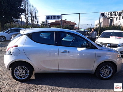 Lancia Ypsilon 1.2 69 CV 5 porte GPL Silver Plus (11)