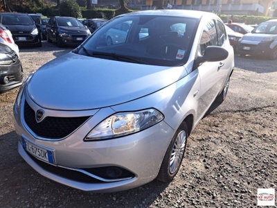 Lancia Ypsilon 1.2 69 CV 5 porte GPL Silver Plus (15)