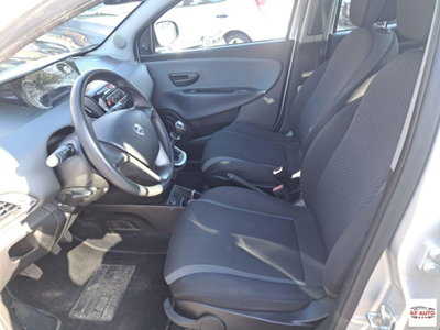 Lancia Ypsilon 1.2 69 CV 5 porte GPL Silver Plus (16)